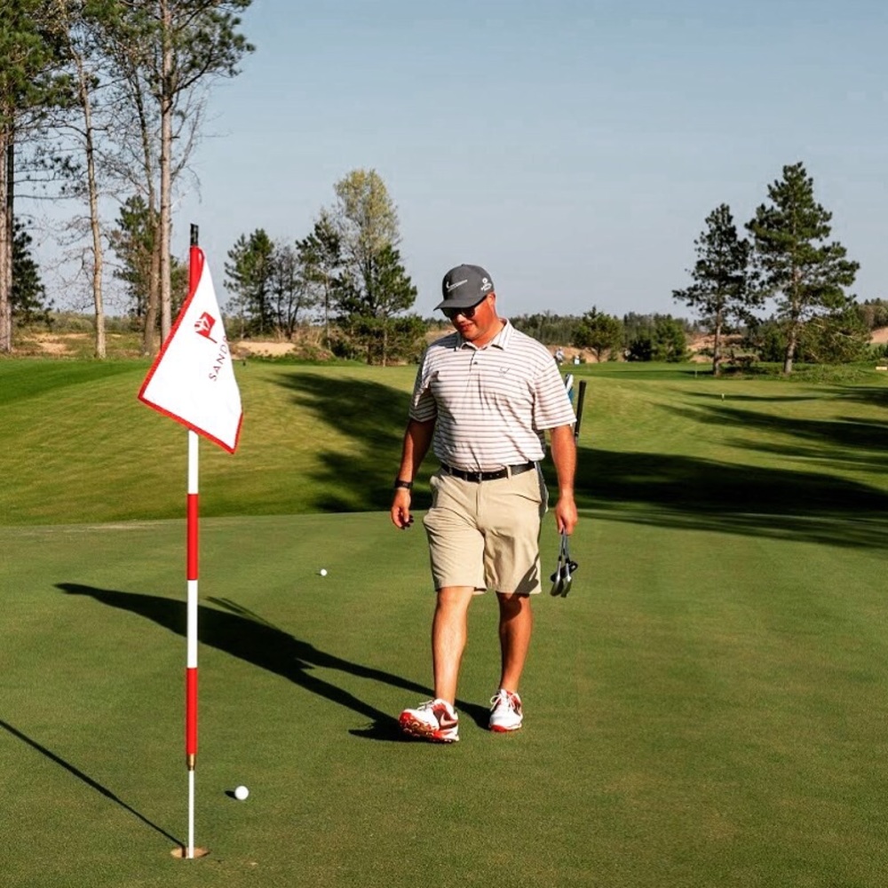 Meet your Posher, Adam